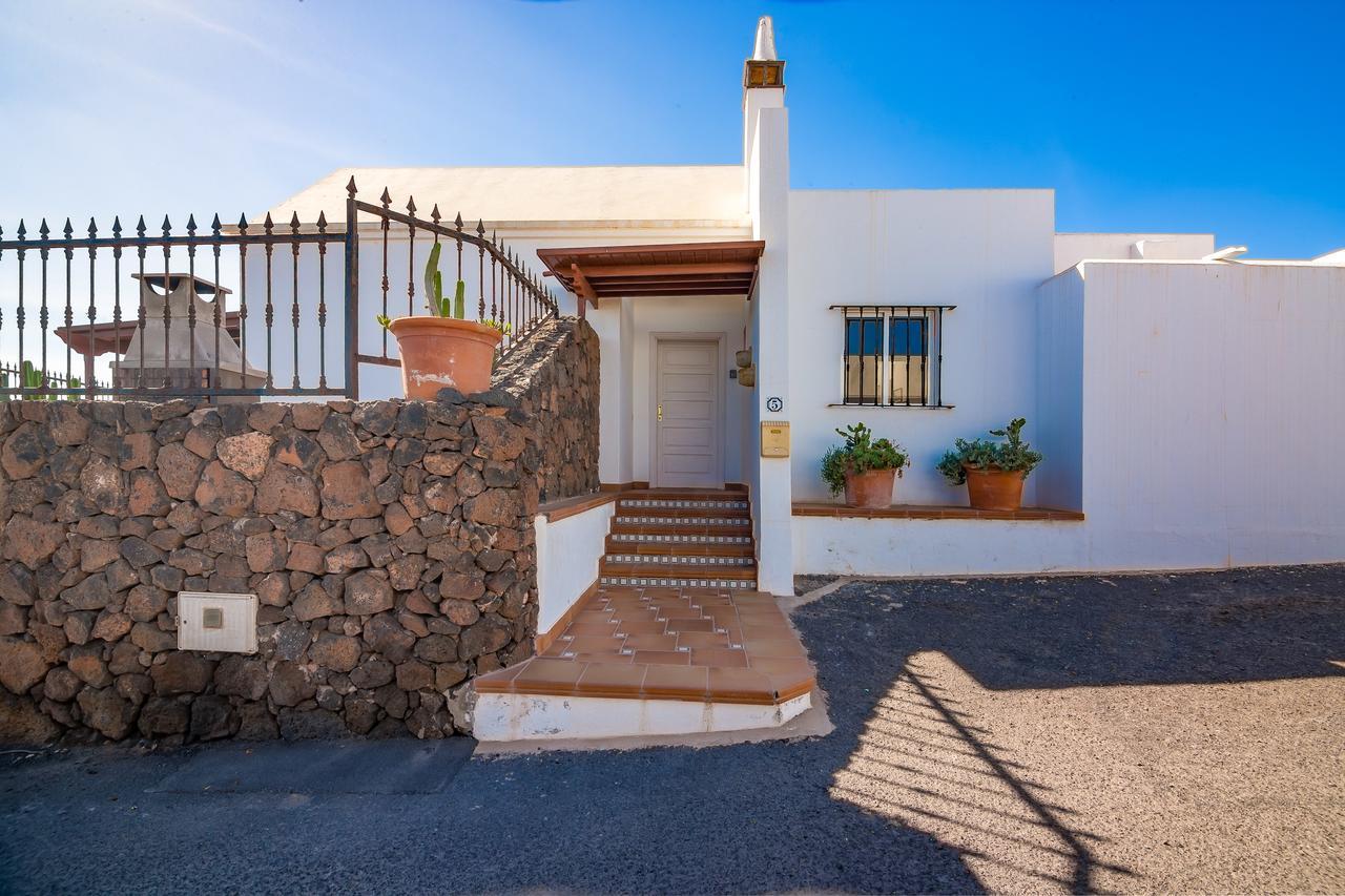 Villa Tías Eksteriør bilde